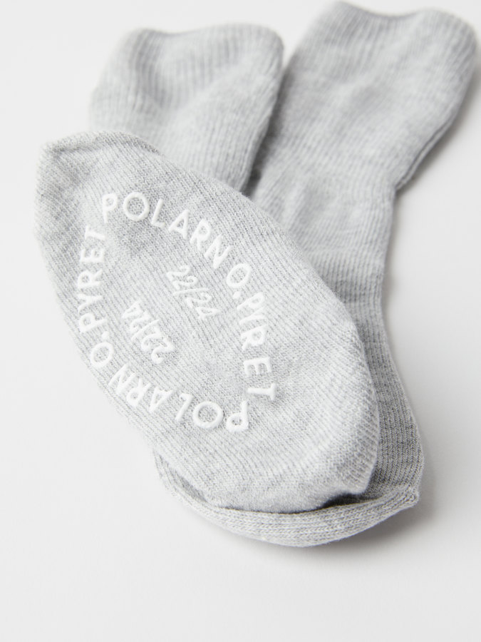 2er-Pack Söckchen mit rutschhemmenden Noppen 2er-Pack Söckchen mit rutschhemmenden Noppen