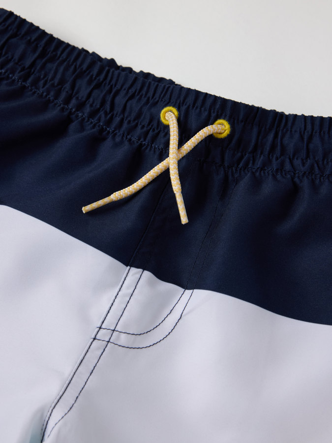 Badeshorts, Blockstreifen