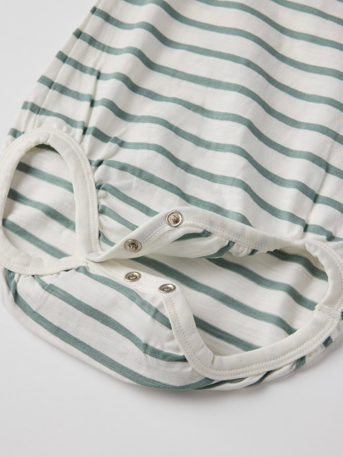 Set aus Body und Shorts, gestreift