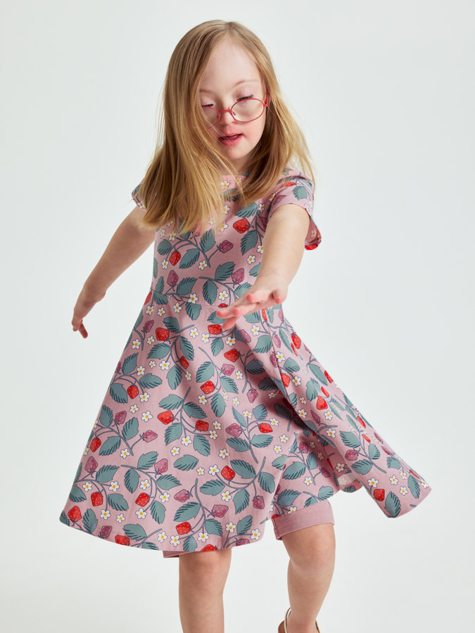 Kurzärmeliges Drehkleid, Erdbeermotiv