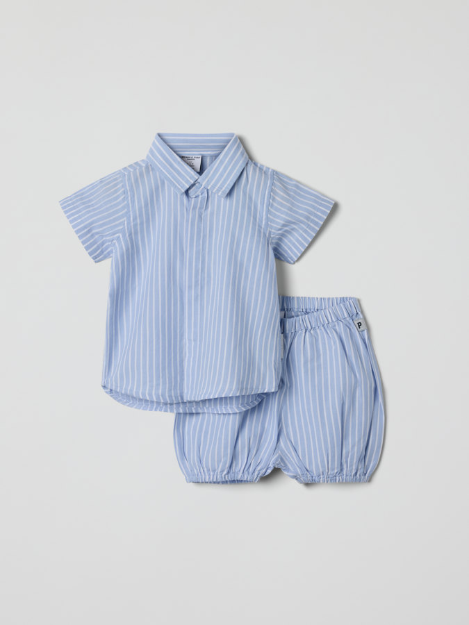 Set aus Hemd und Shorts