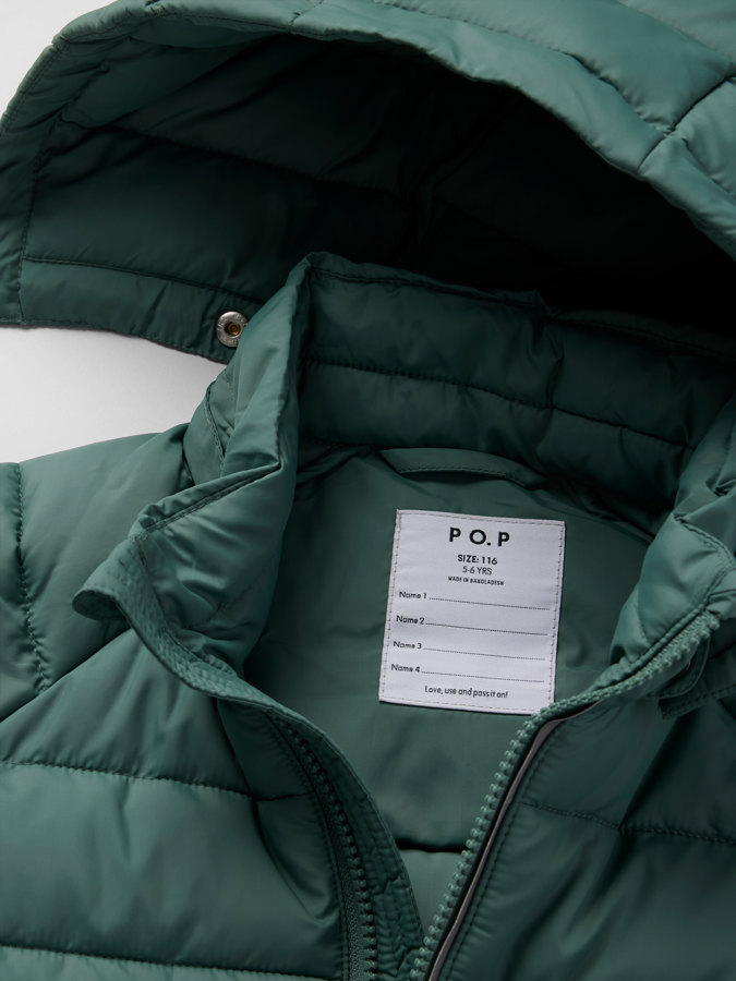 gefütterte leichte Jacke mit Kapuze