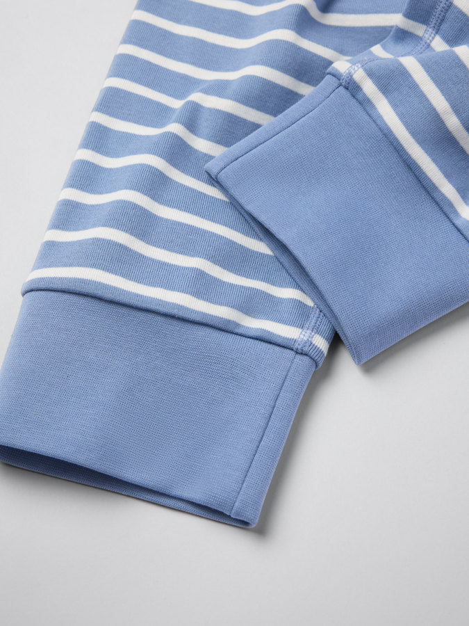Set für Erwachsene aus Hose und Shirt, gestreift