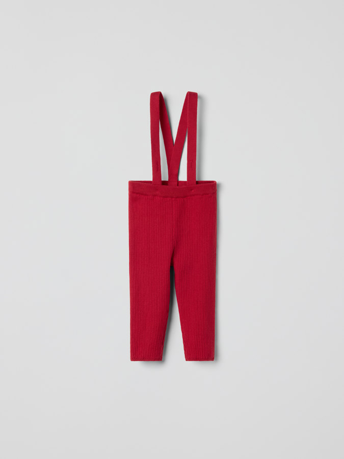Gestrickte Latzhose