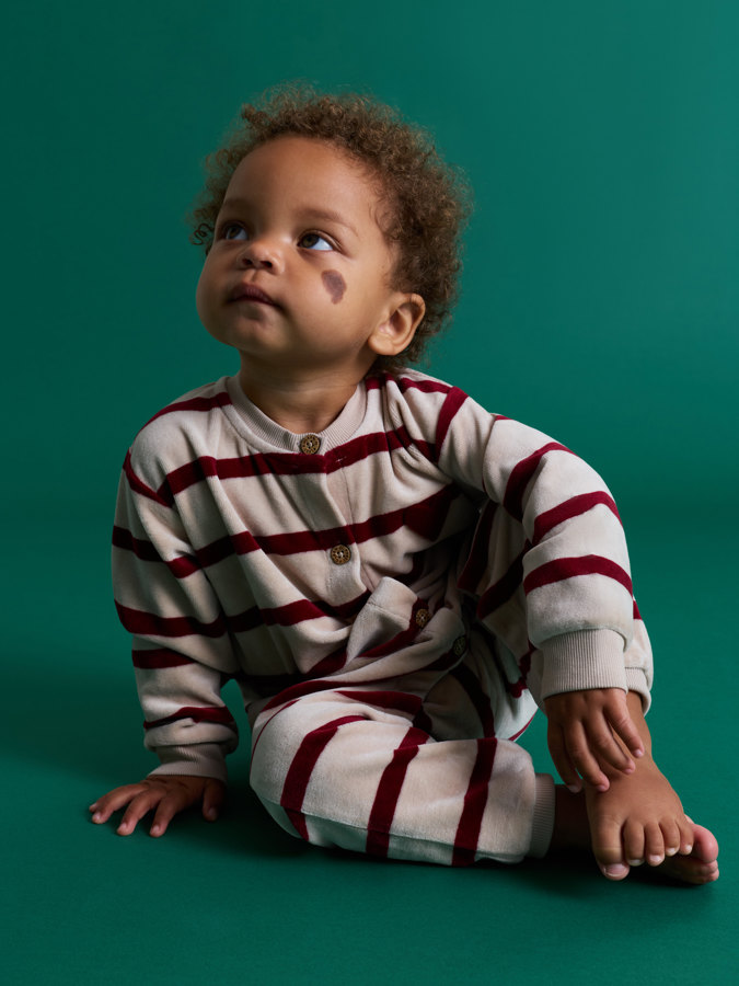 Gestreifter Velouroverall Gestreifter Velouroverall